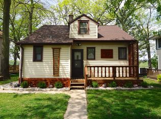 7936 E Long Lake Dr, Wind Lake, WI 53185