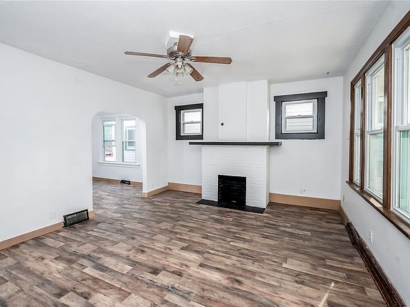 5th image of 925 Roup Ave