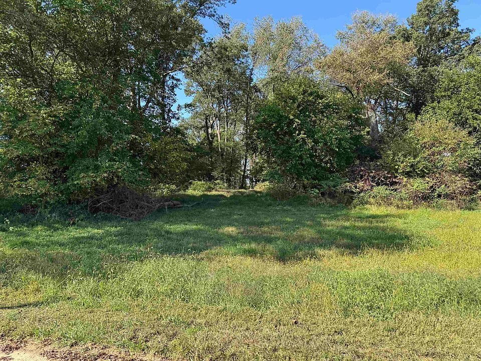 2nd image of 500 W Rd