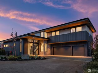 5917 104th Place NE, Kirkland, WA