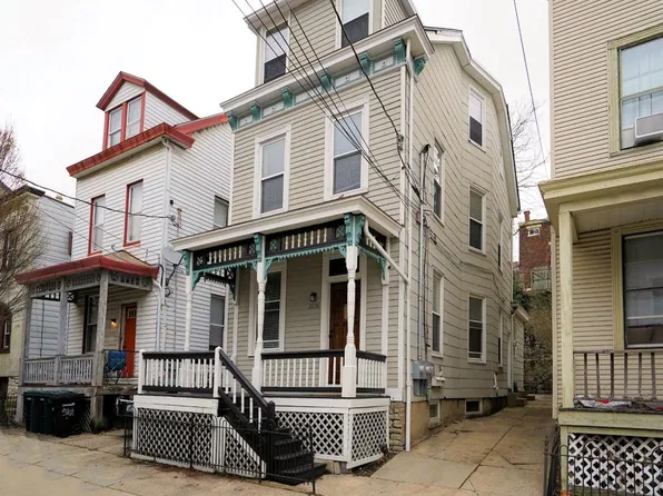 2238 Victor St, Cincinnati, OH 45219
