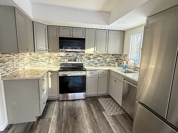 5th image of 204 Dorothy Dr #2
