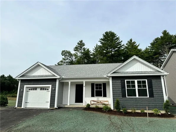 12 Pine Way Blvd, Coventry, RI 02816