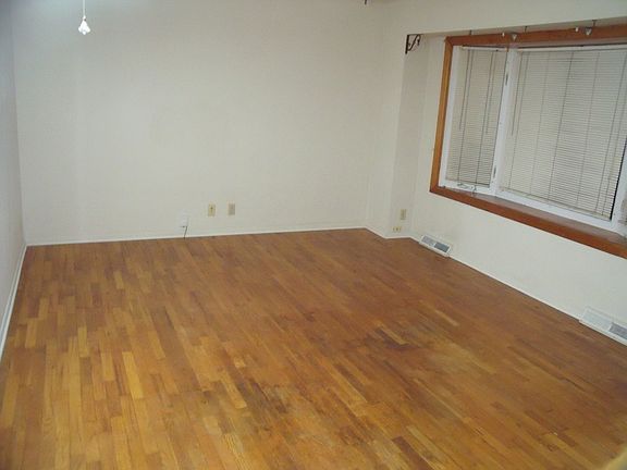 5th image of 7772 W Q Ave