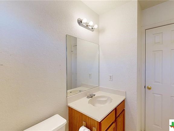 5th image of 3305 Hereford Ln