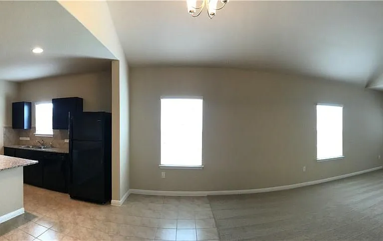 1532 Maier Dr — Photo 8