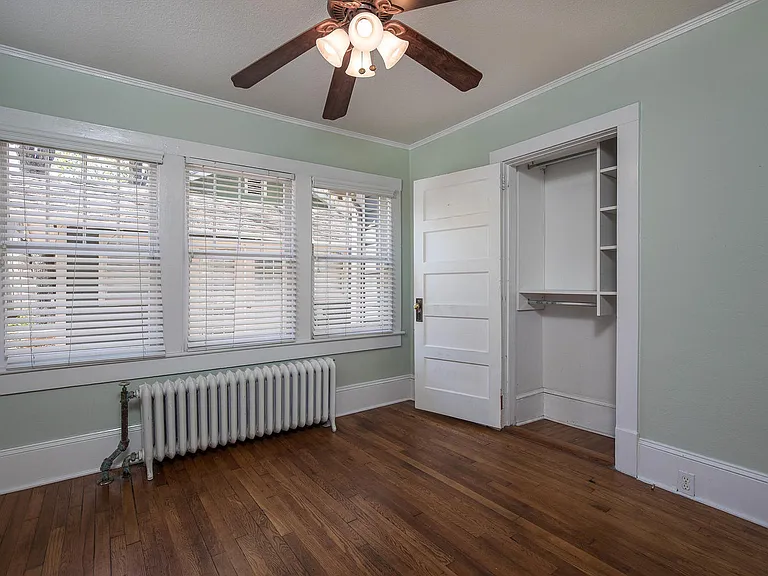 166 Flint St — Photo 17