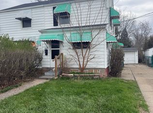 1427 E 252nd St, Euclid, OH 44117