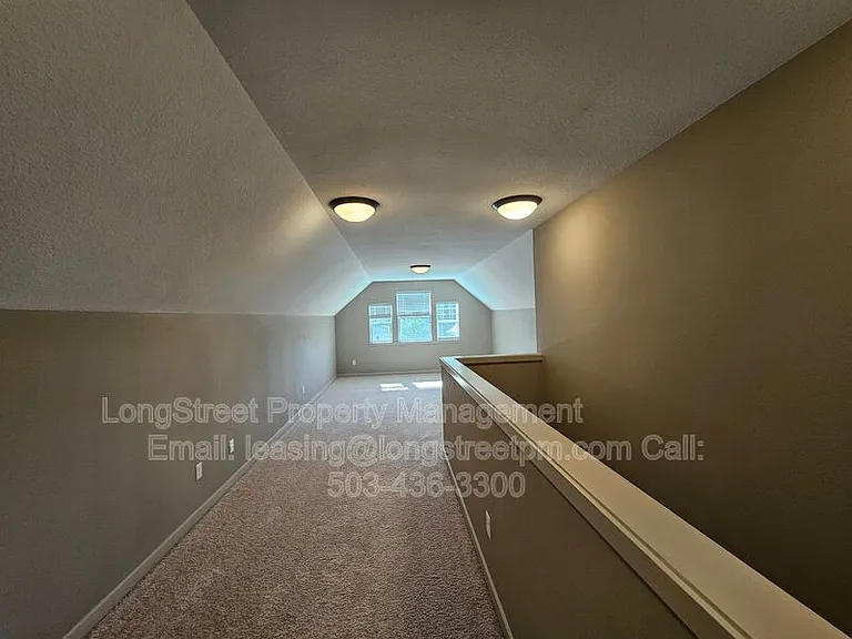 6458 NE 8th Ave — Photo 30