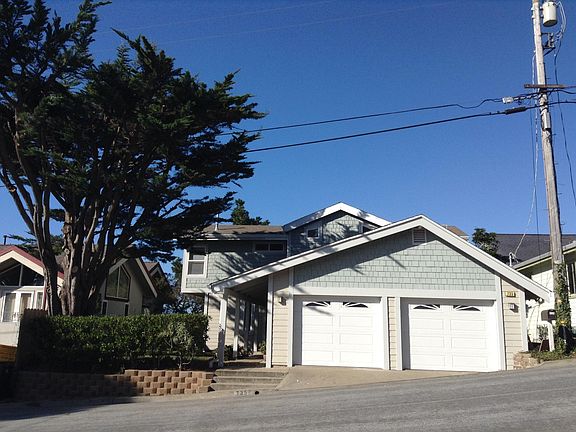 735 El Granada Blvd. Front view.