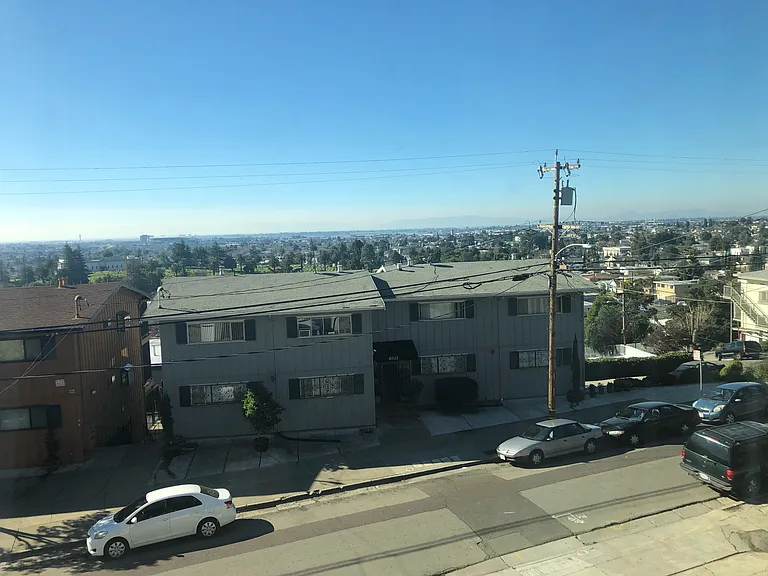 6518 Outlook Ave #3 — Photo 7