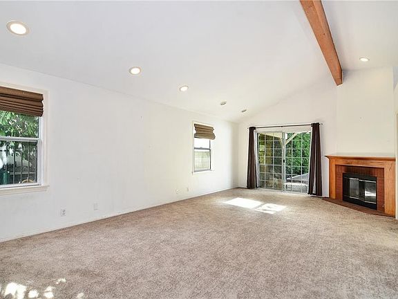 4th image of 5901 Vanalden Ave