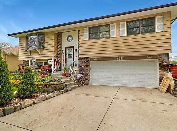 2nd image of 7451 Camelia Dr