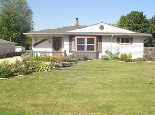 8354 E Wind Lake Rd, Wind Lake, WI 53185