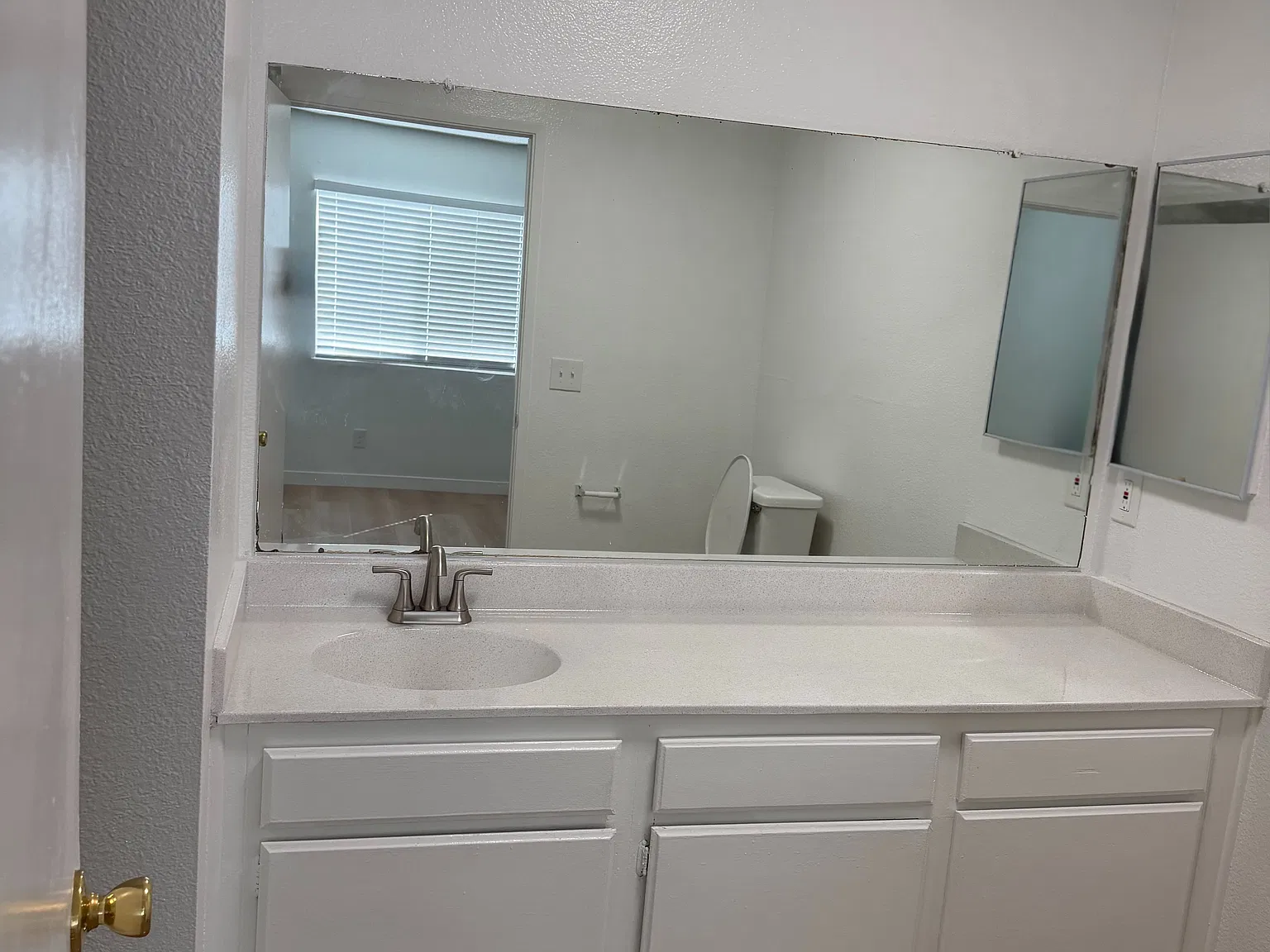 Chestnut Apartments — Photo 4