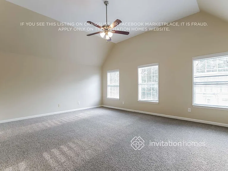 4015 Pointe Vecchio Cir — Photo 9
