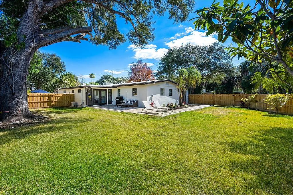 2311 Waldemere St — Photo 2