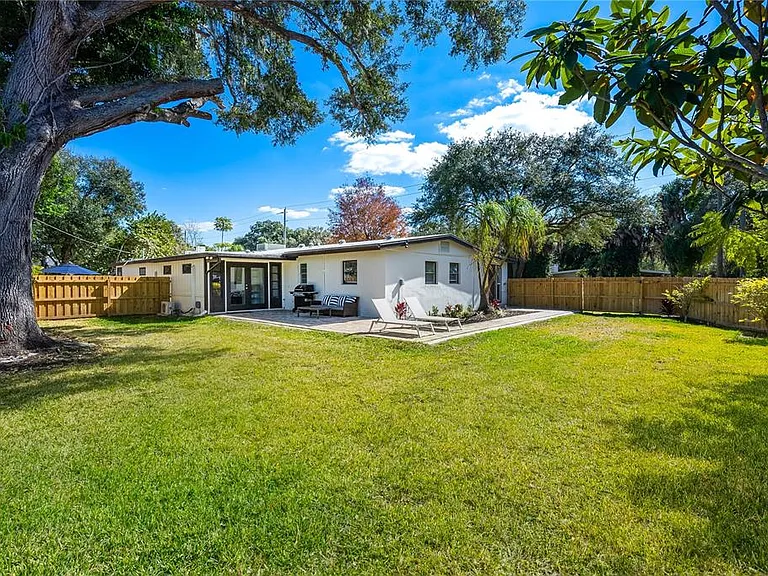 2311 Waldemere St #A — Photo 2