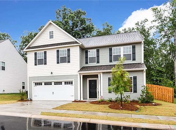 3rd image of 2584 Courtland Dr #109