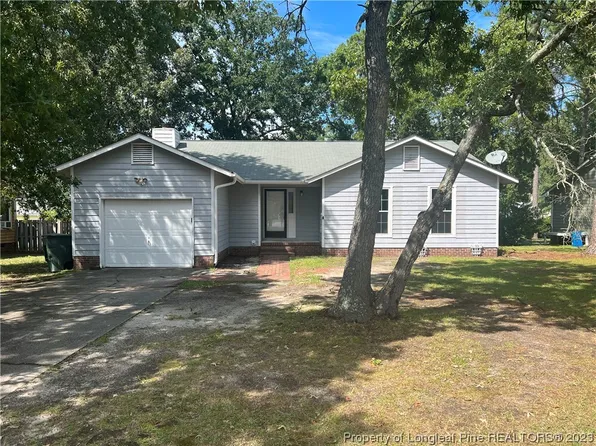 6959 Calamar Dr, Fayetteville, NC 28314