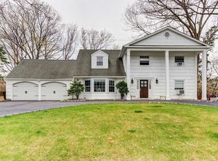 66 Avenue D, Farmingville, NY 11738