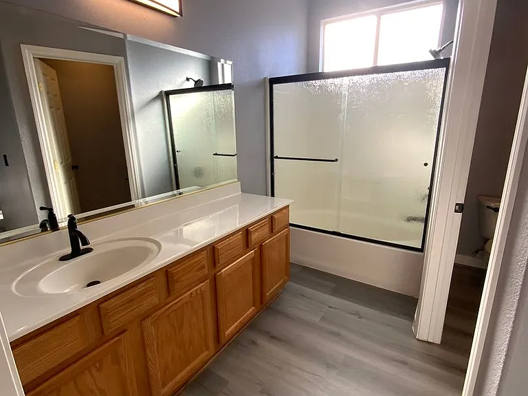 6321 Lorne Green Ave #102 — Photo 13