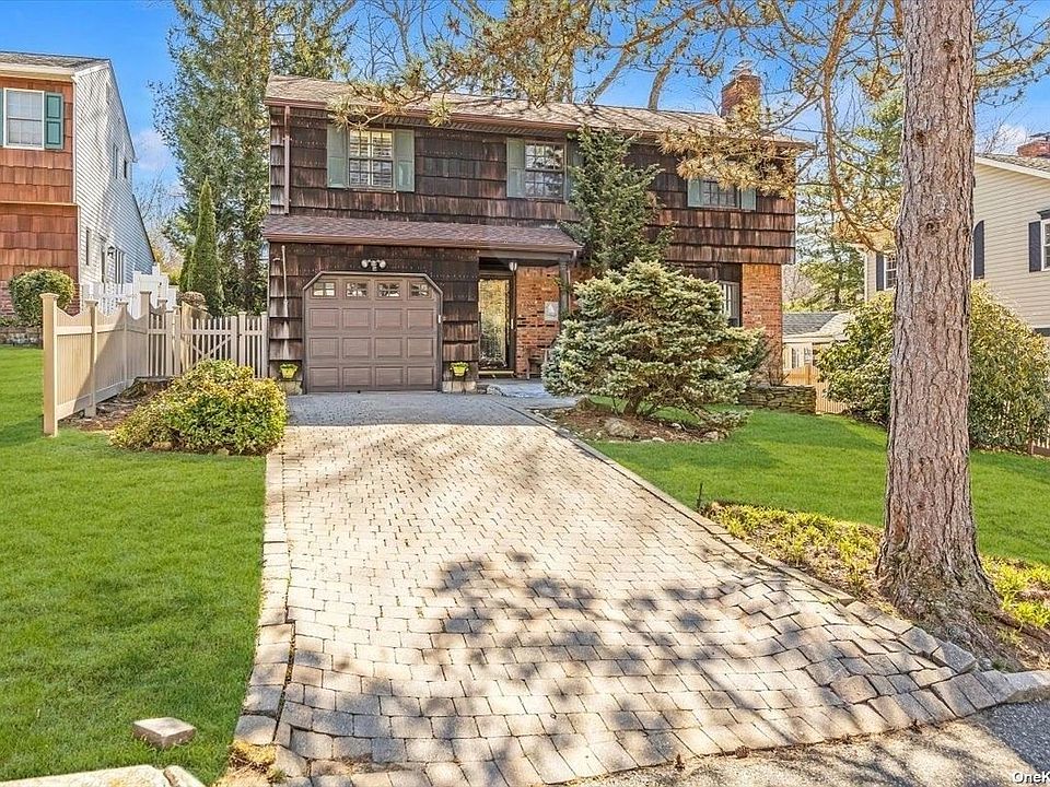 8 Christa Court, Huntington, NY 11743 Zillow