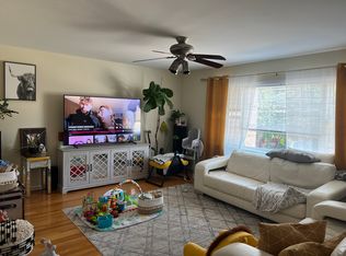 3306 N Harlem Ave APT 2C, Chicago, IL 60634