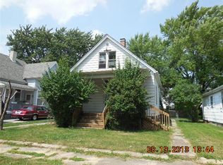 935 W Macarthur Ave, Bloomington, IL