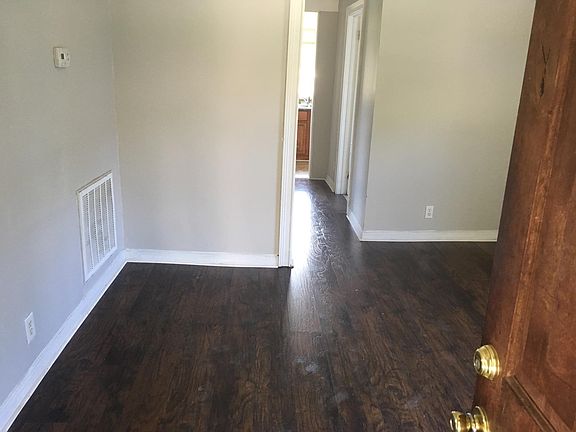 3rd image of 3928 Linden Ave