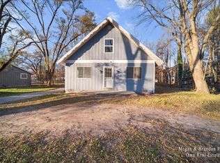 13545 Cleveland St, Nunica, MI 49448