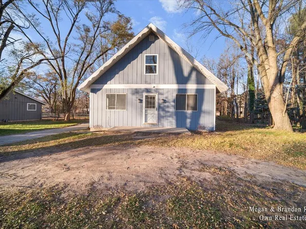 13545 Cleveland St, Nunica, MI 49448