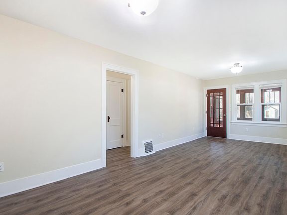 5th image of 404 S Kimmel St
