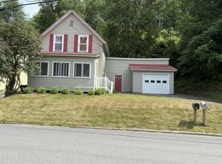 409 Glen Rd, Newport, VT 05855