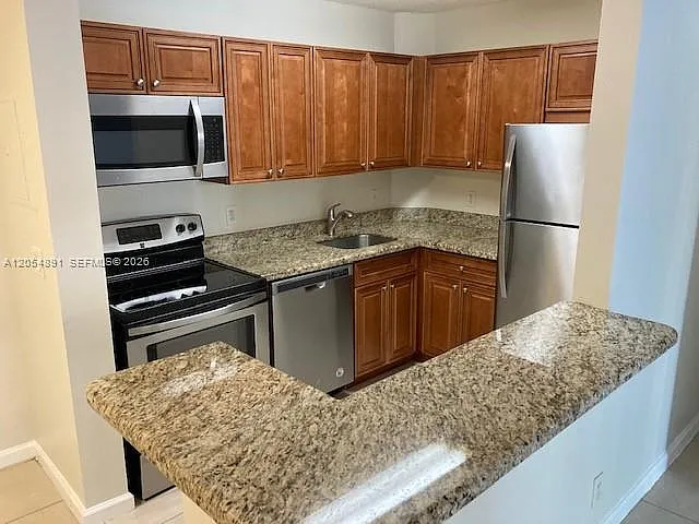 Lakes Of Jacaranda Condo — Photo 1