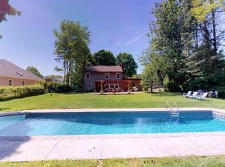 90 Lincoln Dr, East Northport, NY 11731