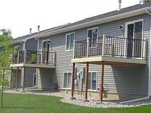 2nd image of 2204 10th Ave N #2204