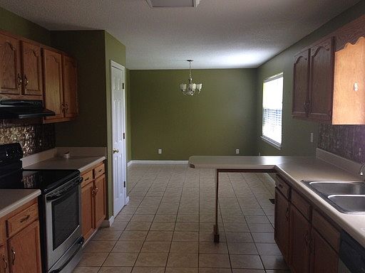 5th image of 4596 Lee Dr NW