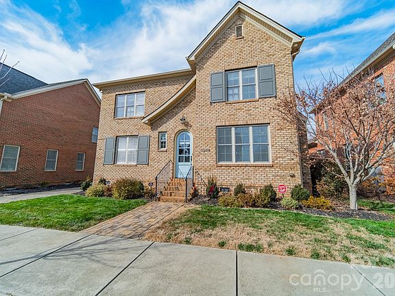 4th image of 1004 Belmont Village Dr