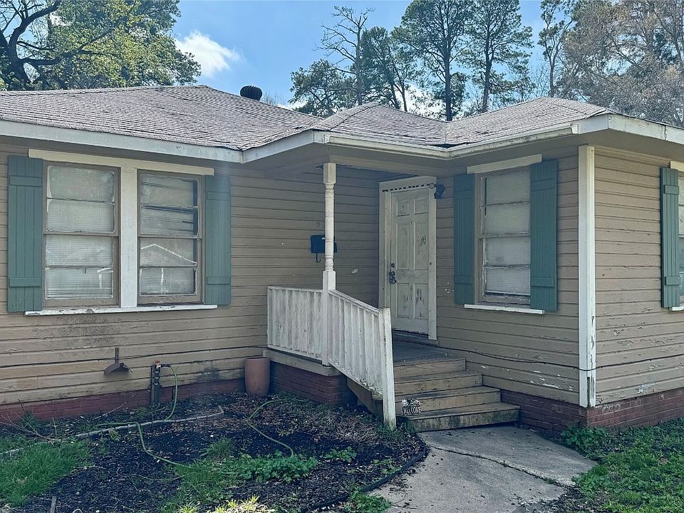 1st image of 617 Robinson Pl