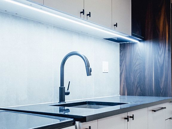 2nd image of 620 Parkside Ave #2H
