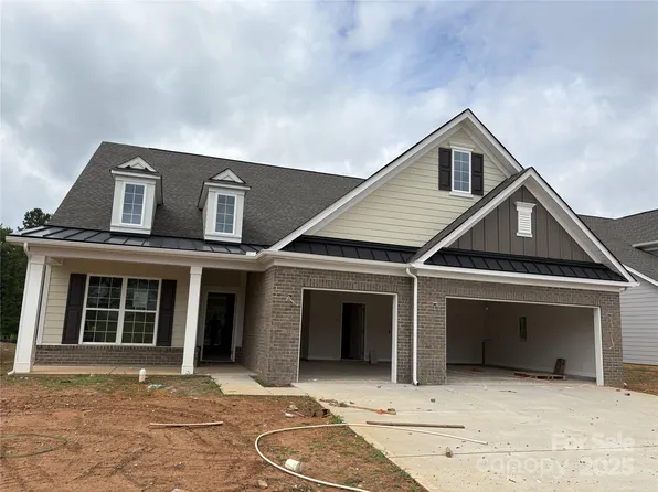 3843 Horsham St, Fort Mill, SC 29707