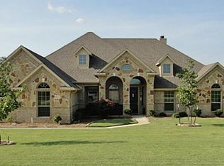 8221 Armstrong Way, Waxahachie, TX 75167