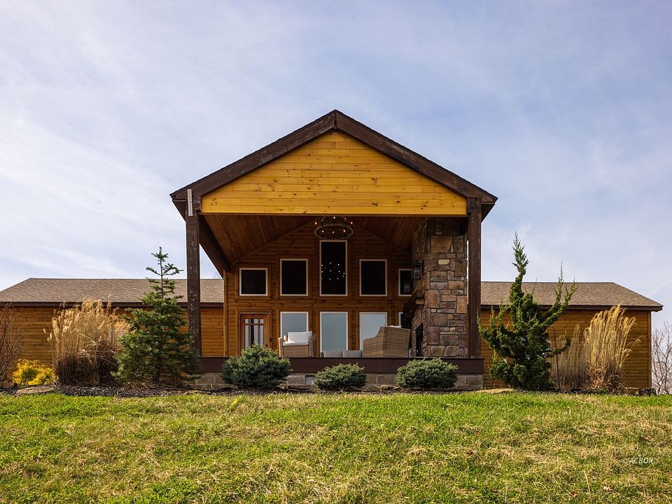 1st image of 18999 River Rd