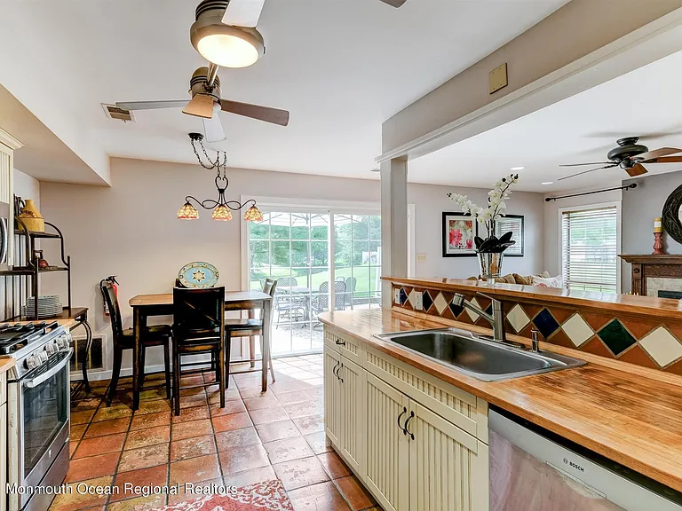 226 Teasdale Pl — Photo 13