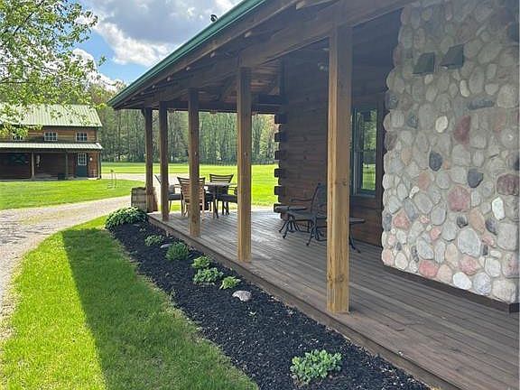3rd image of 11961 Oak River Ln