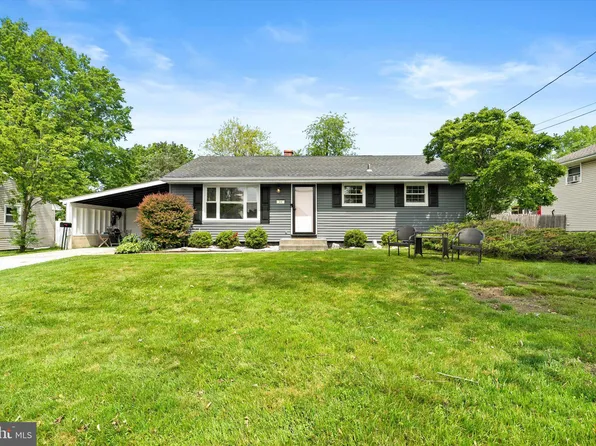 14 Sun Valley Rd, Hamilton, NJ 08690