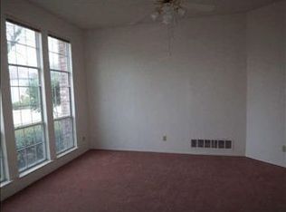 1128 Devonshire Dr, Desoto, TX 75115