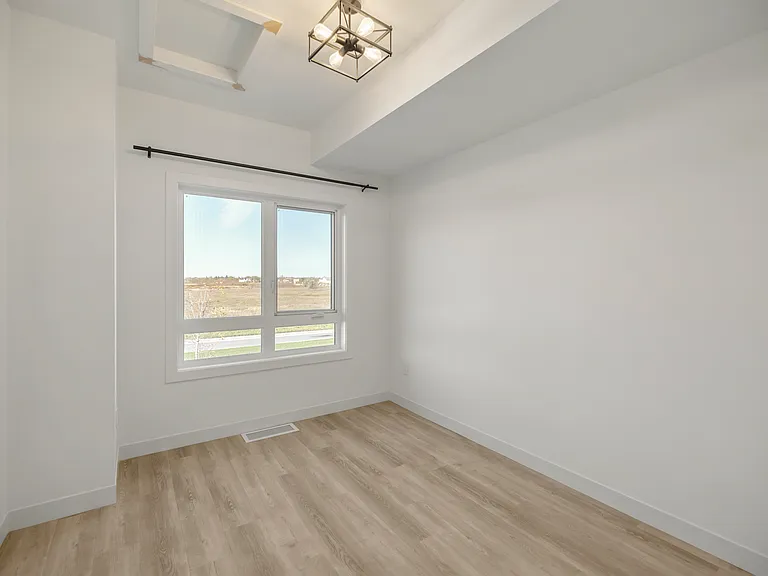 11 Merkel Manza Blvd — Photo 42