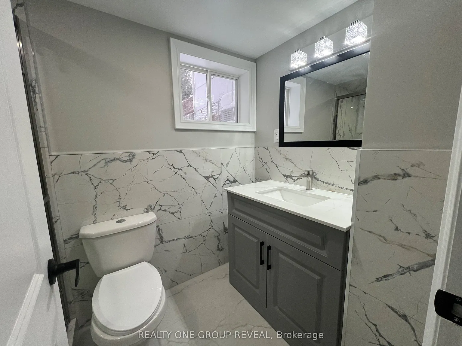 2 bed, $1,900 — Photo 1